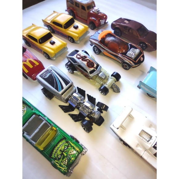 Collection of 12 Diecast Toy Cars Hot Wheels McDonald's Road Champs Lot - Picture 3 of 16